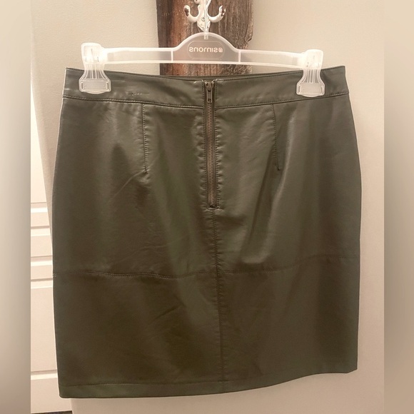 Soya Concept faux leather mini skirt - Size 38 - Picture 3 of 4